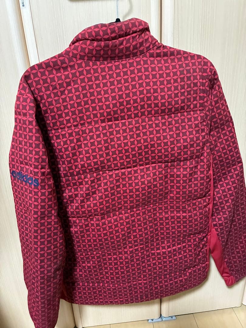 adidasダウン　ゴルフウェア
