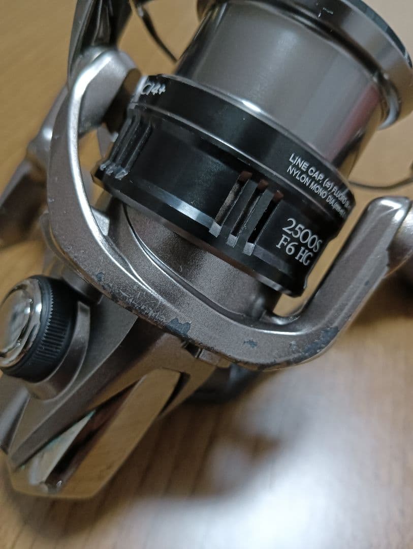シマノ 17コンプレックスCI4 2500S F6 HG　中古
