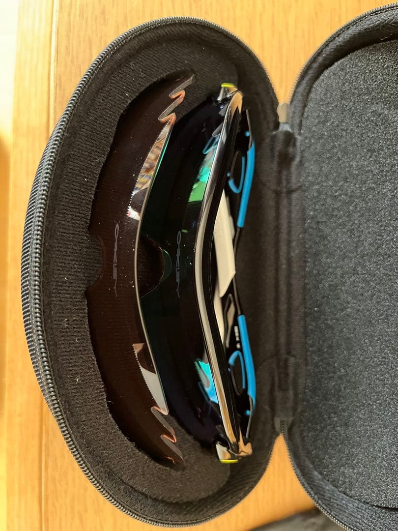 Oakley スポーツサングラス