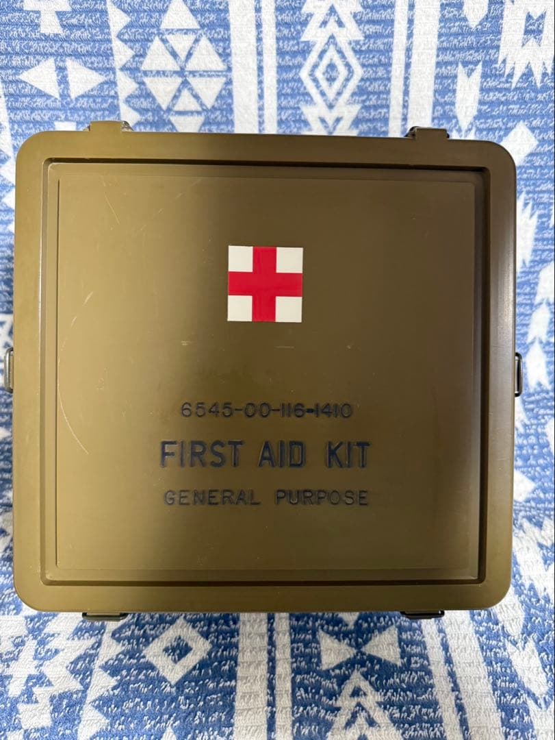 ファーストエイドキット 米軍 放出品 メディカルボックス　デッドストック