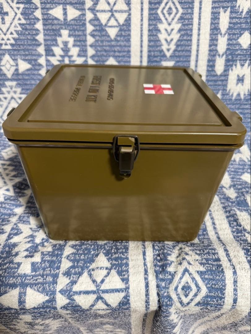 ファーストエイドキット 米軍 放出品 メディカルボックス　デッドストック