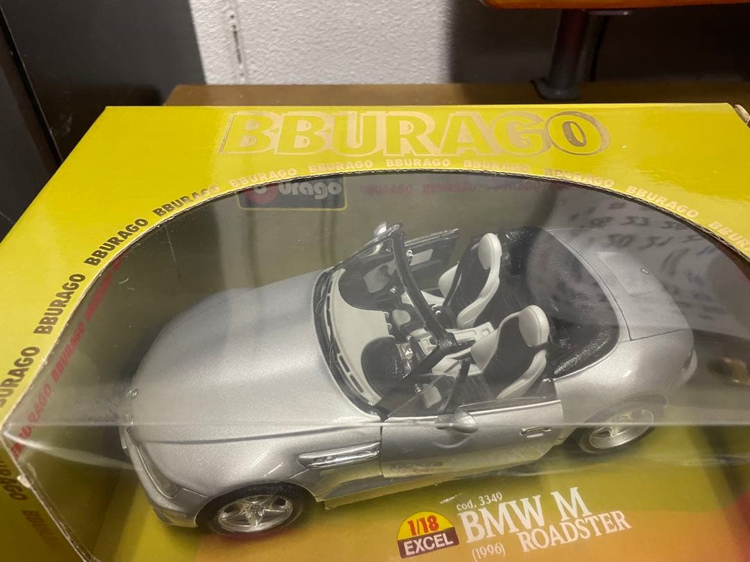 Burago   M ロードスター