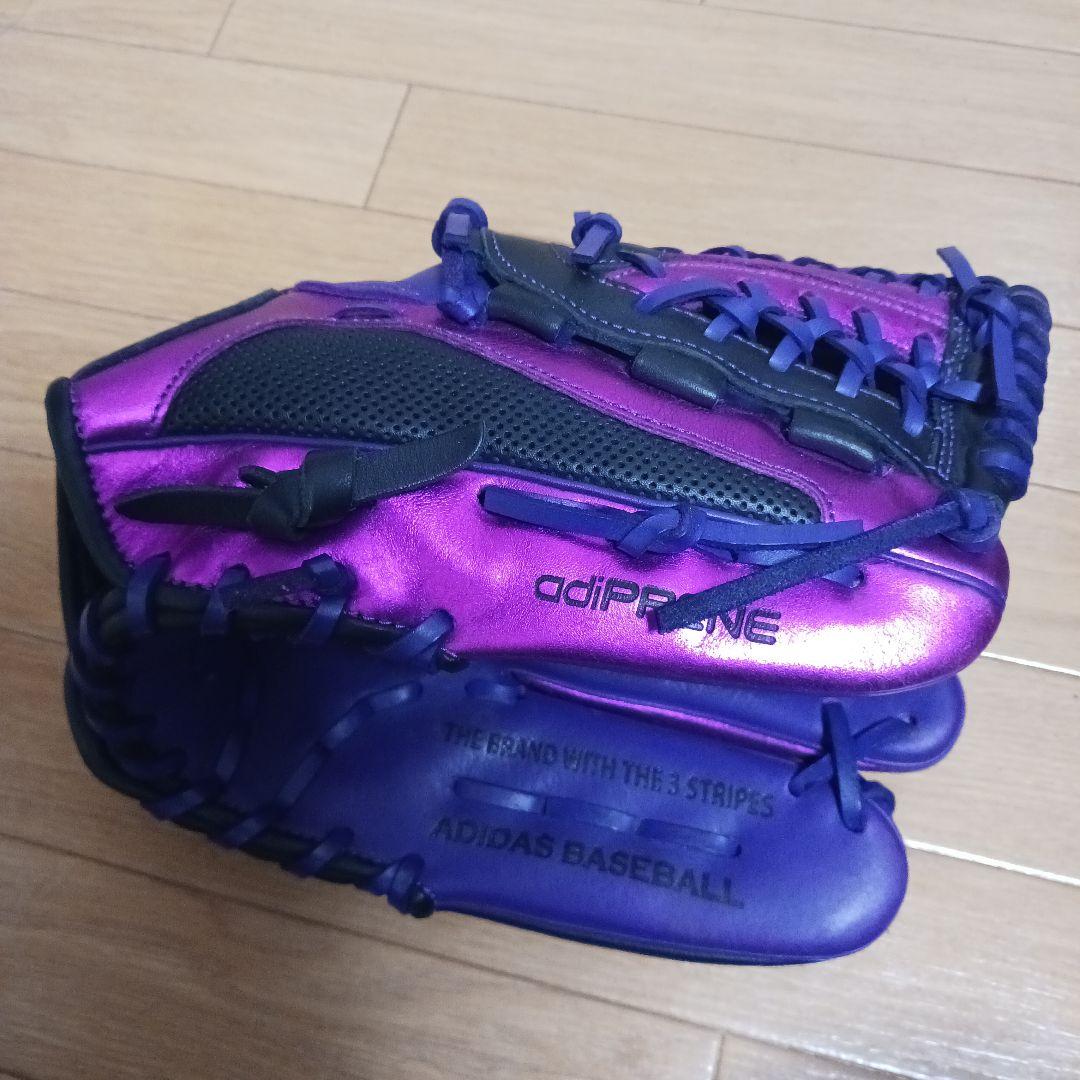 adidas 軟式グローブ 紫/黒