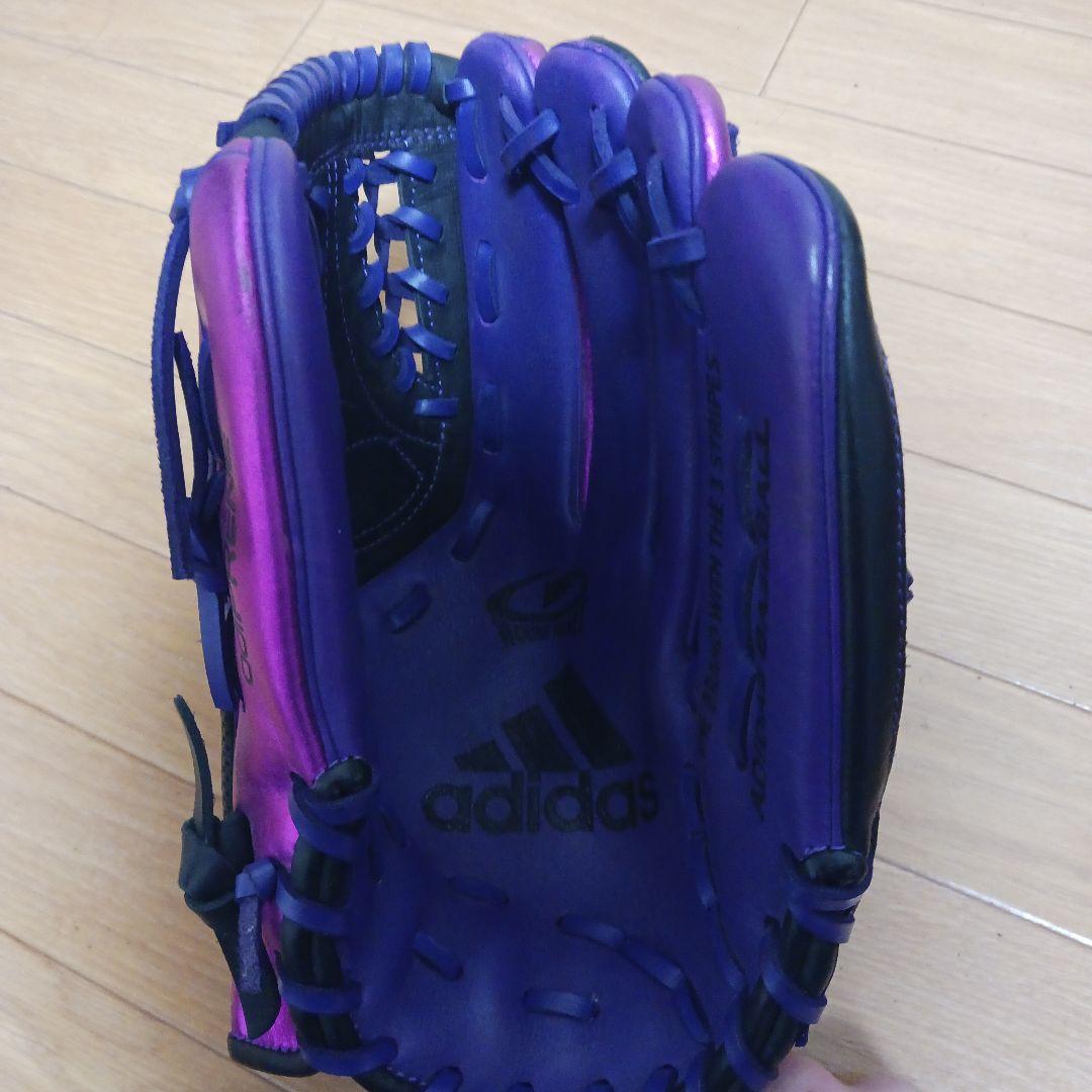 adidas 軟式グローブ 紫/黒