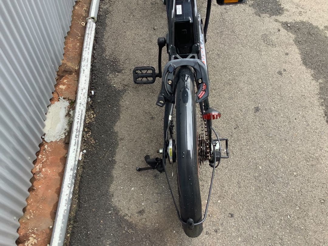 ベルテック新機種電動アシスト自転車折りたたみ20インチ　ブラックボディー
