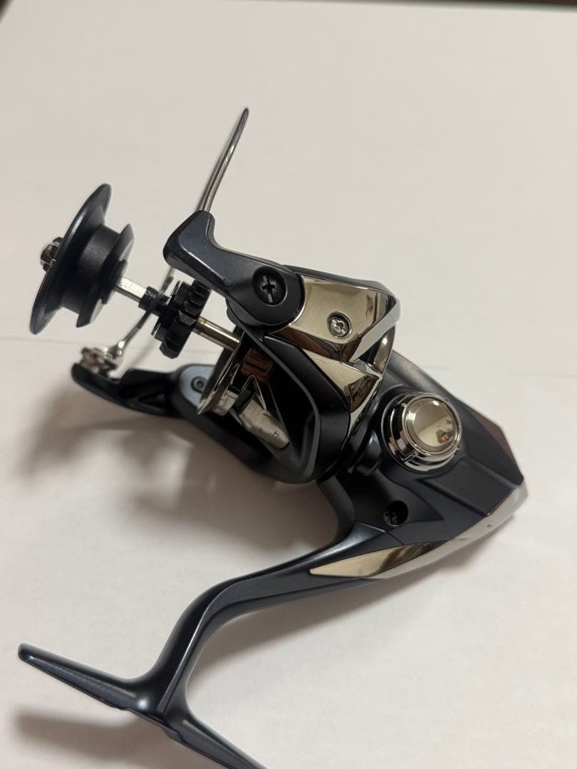 シマノ 20ストラディック SW 4000 XG ボディーのみ shimano