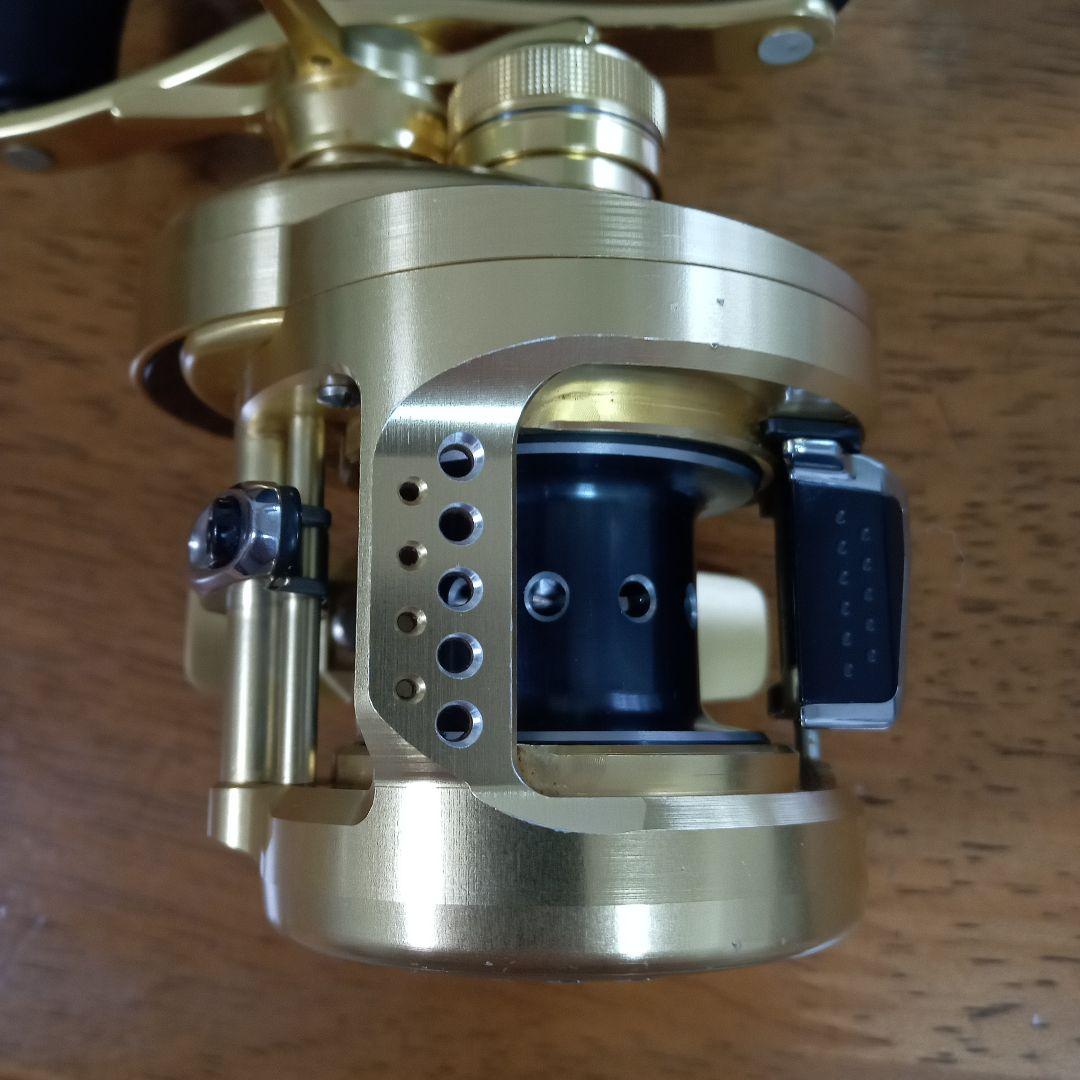 リール SHIMANO 15 CALCUTTA CONQUEST 100HG
