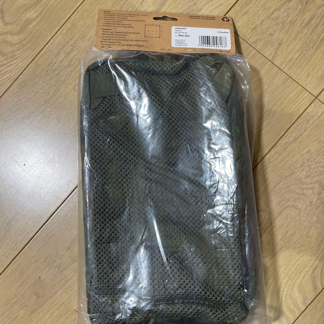 ヘリコンテックス　タープ　テント　キャンプ　ブッシュクラフト　スーパータープ