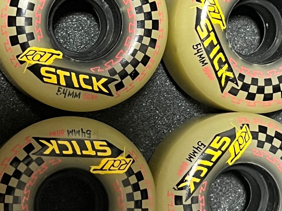 ラットスティックKROOKED RAT STICK スケボーウィール 54MM