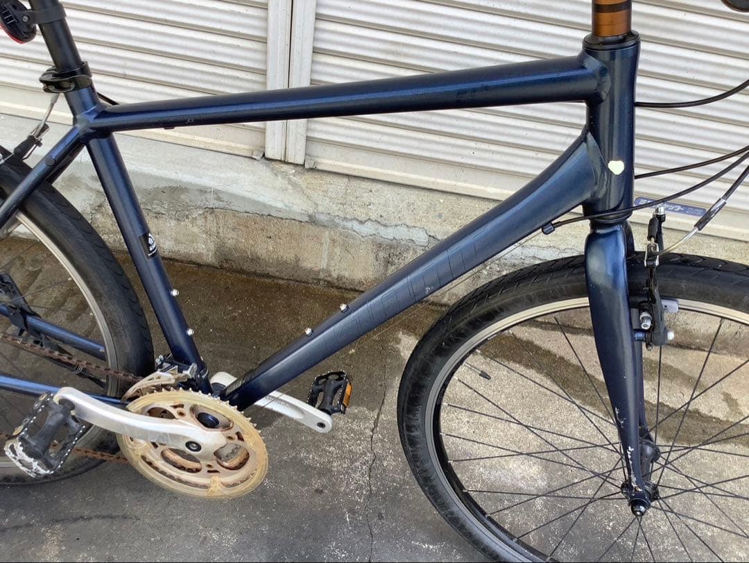 ジャイアント　クロスバイクGRRVIER Mタイプ24段変速コンアルミボディー
