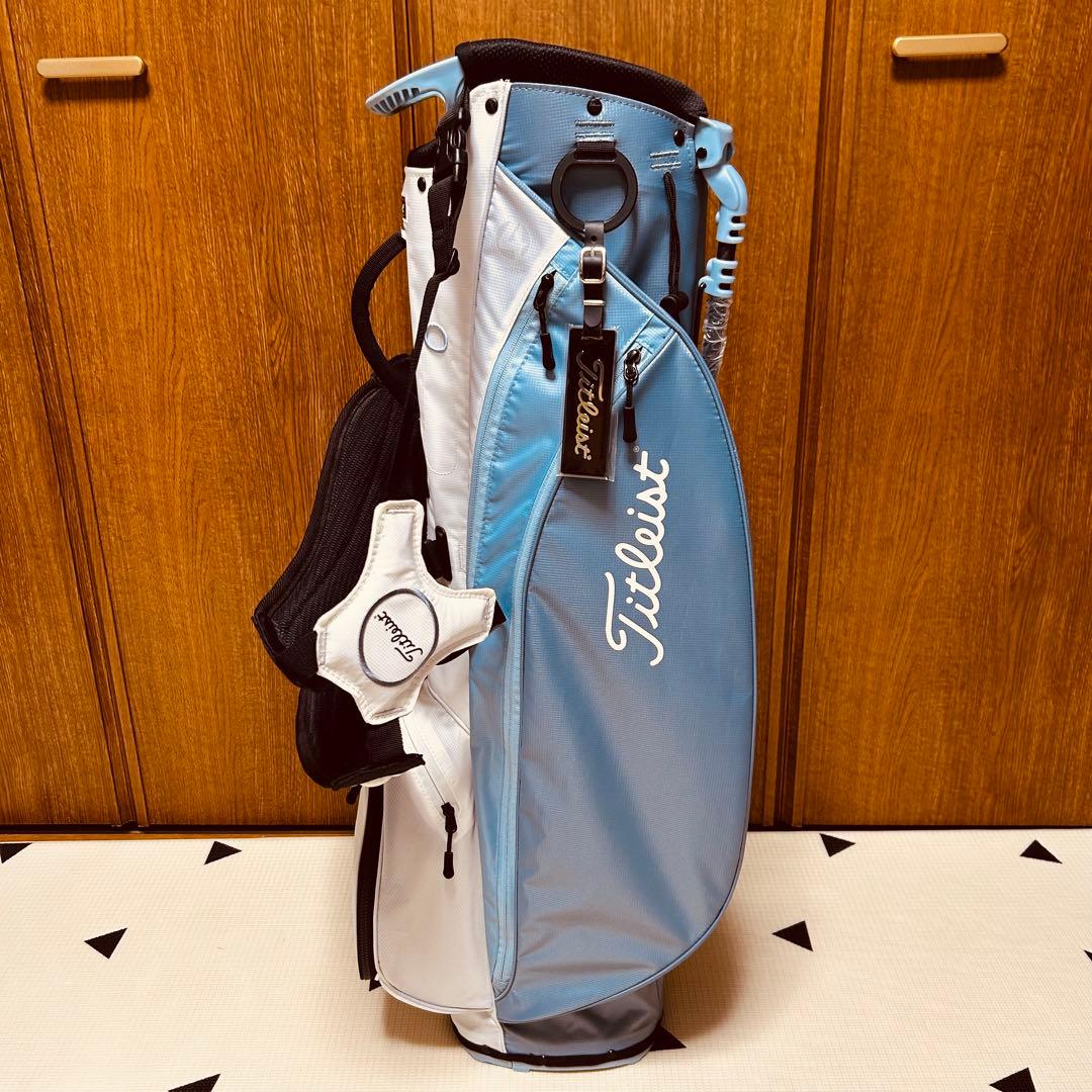 Titleist Players4 軽量キャディバッグ スタンド式 キャップ付き