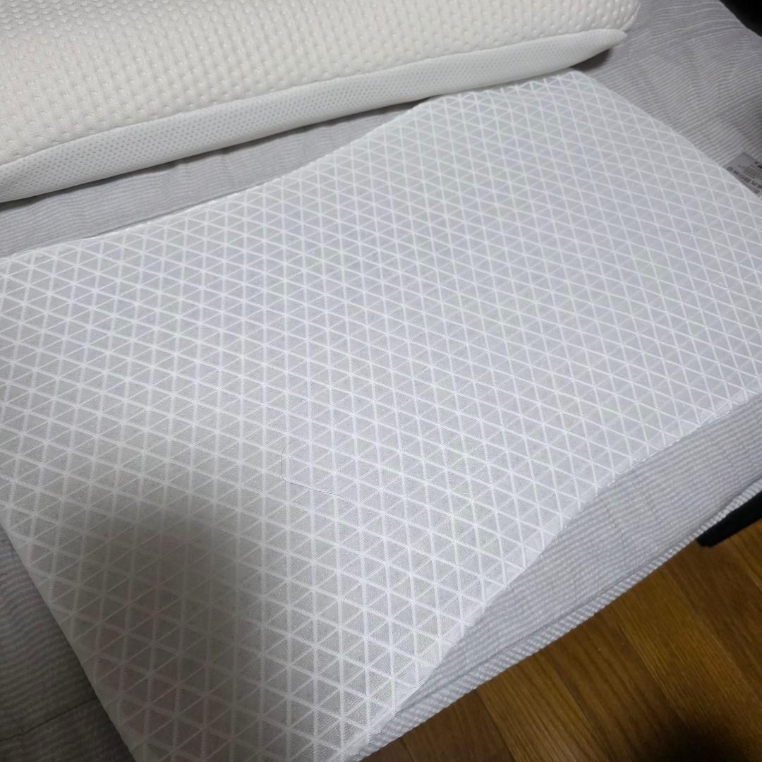 NELL ネル まくら まくらカバー付き（オフホワイト）