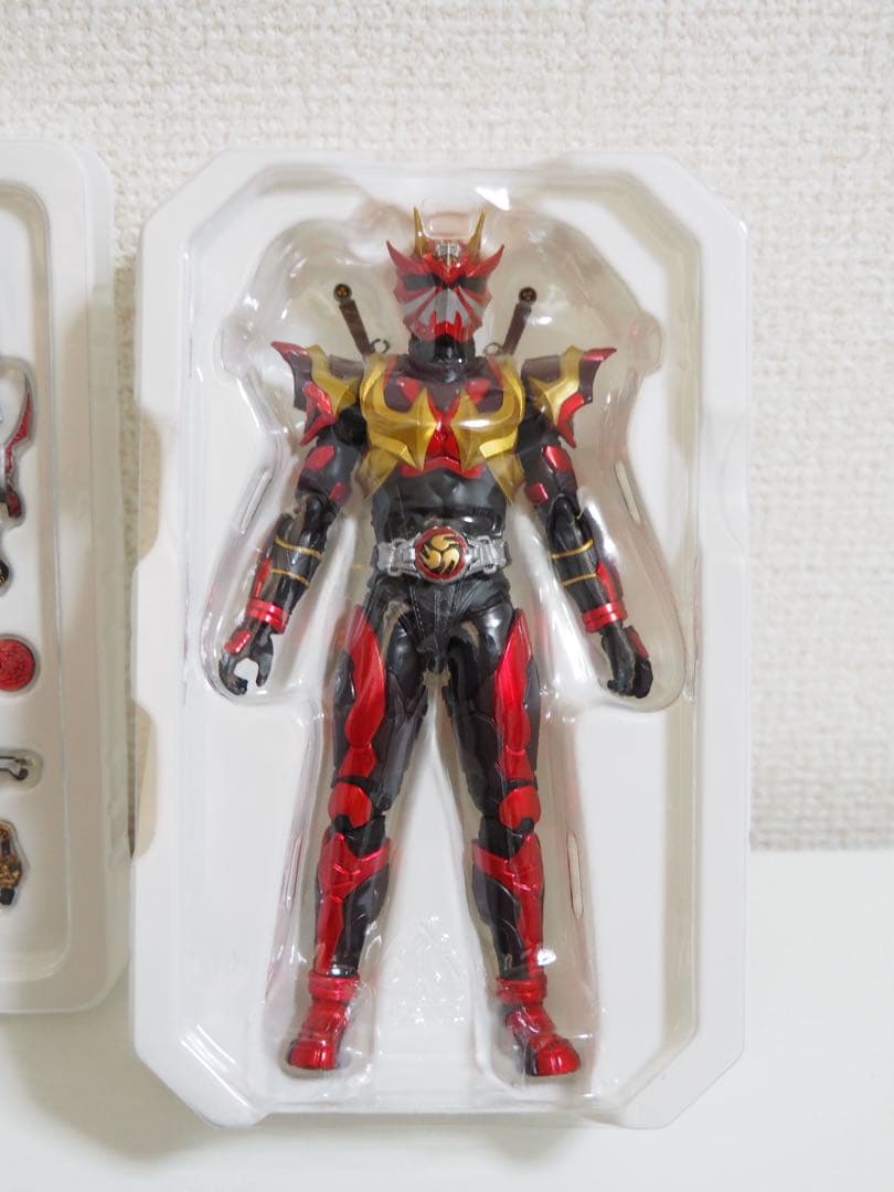 S.H.Figuarts（真骨彫製法）　仮面ライダー装甲響鬼