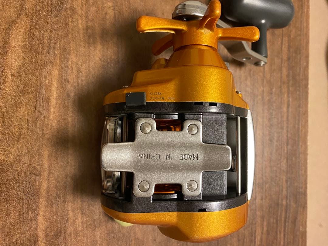 希少　美品　ダイワ イッツICV250 ソーラー　デジタルカウンター両軸リール