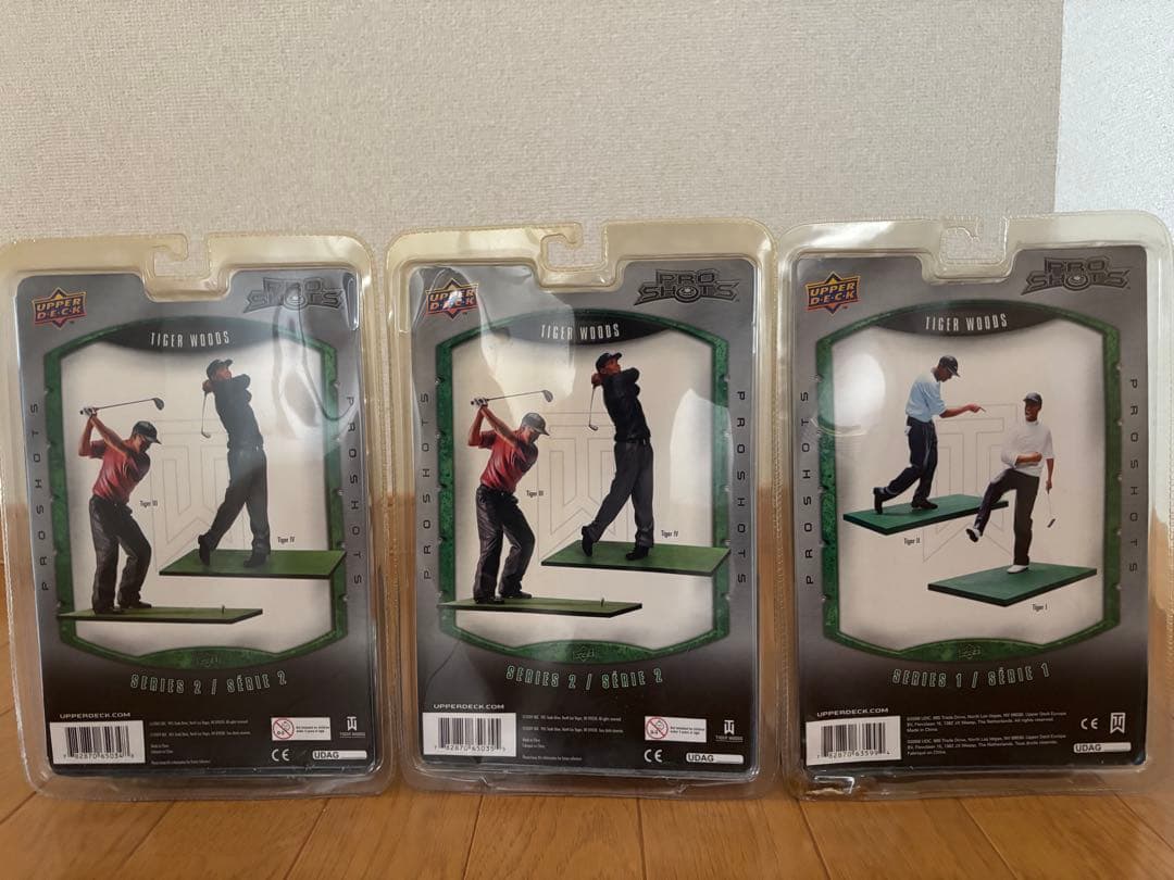 タイガー・ウッズ フィギュア PRO SHOTS 3体セット　美品