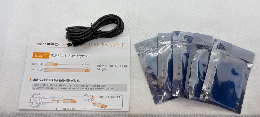 【新年度限定大セール】【美品】パッド付　シックスパッド　アブズベルト　S/M/L