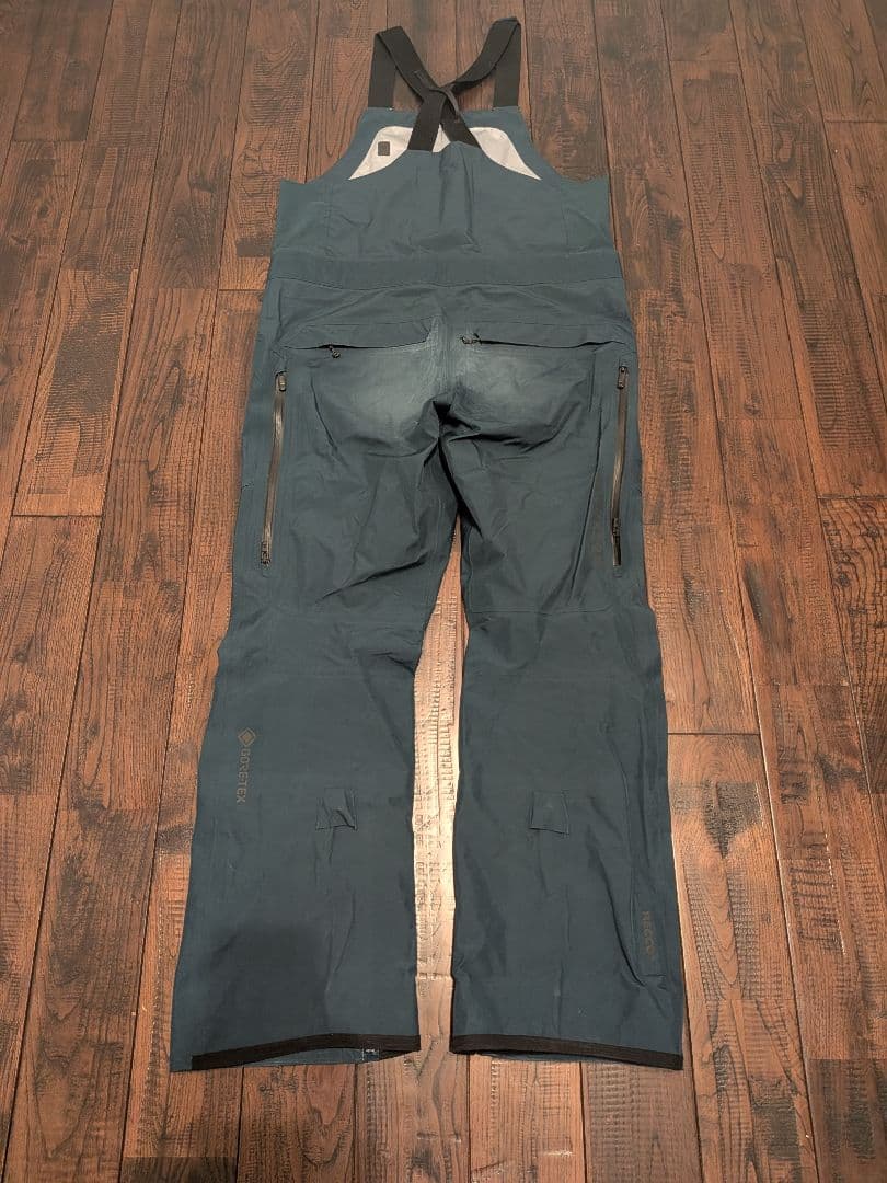 あめんぼ@値下げ不可 BURTON ak freebird GORE M