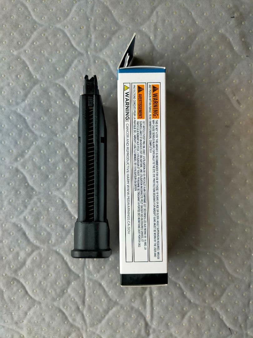 SIG M17 M18 VFC co2マガジン BK ホワイトバルブ 希少
