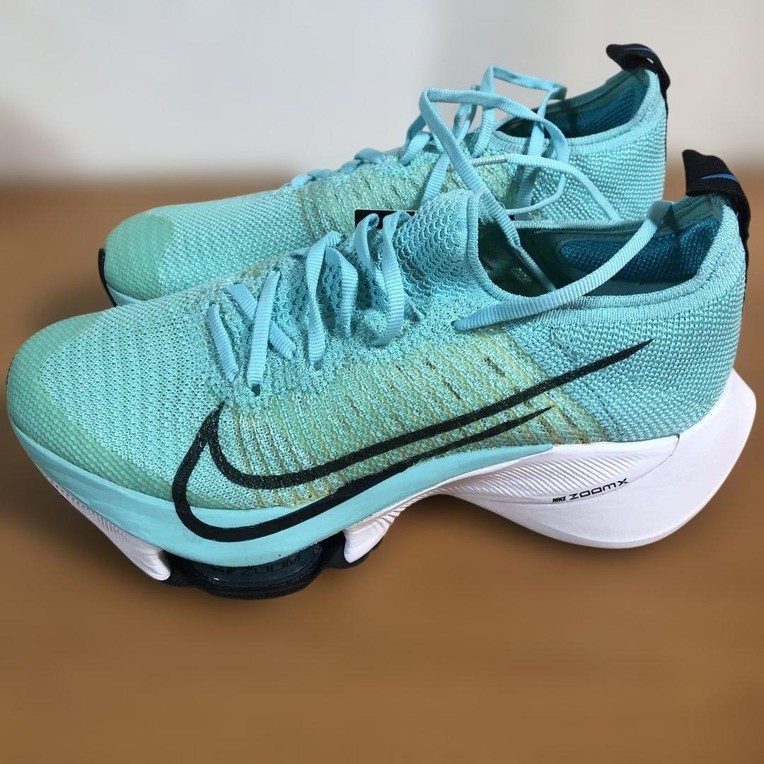 Nike Zoom ランニングシューズ