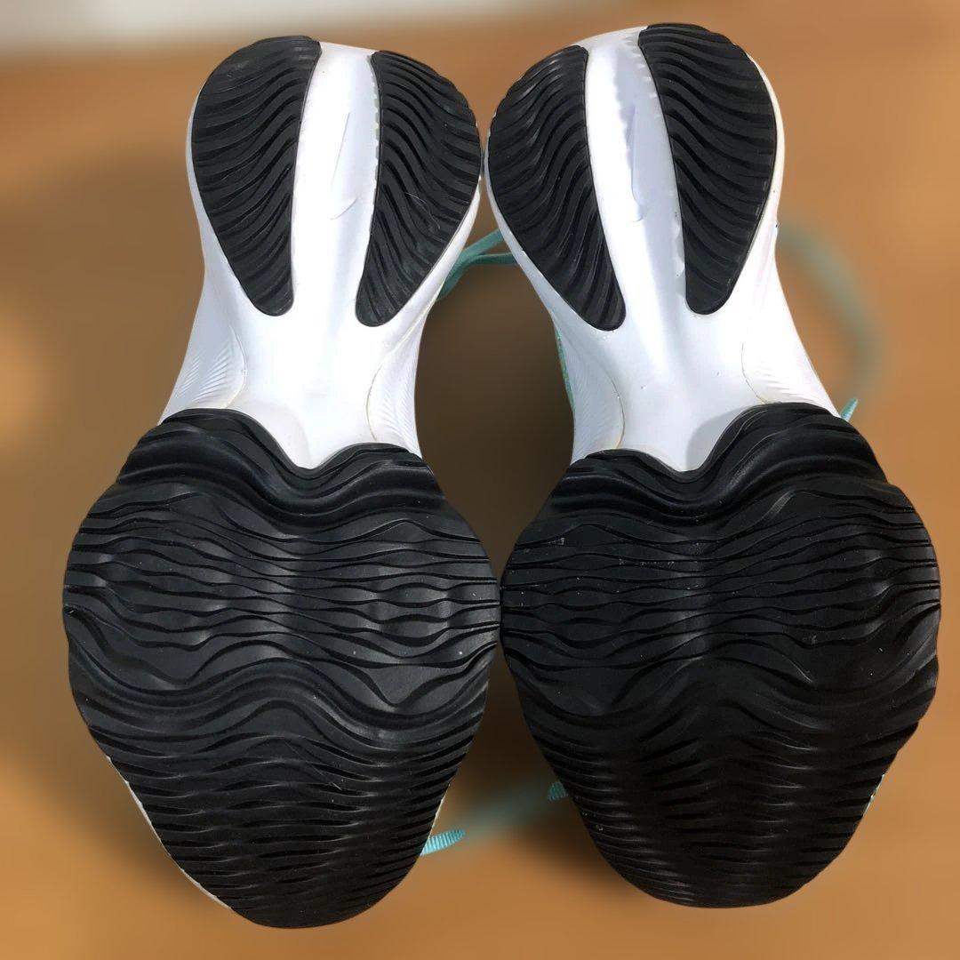 Nike Zoom ランニングシューズ
