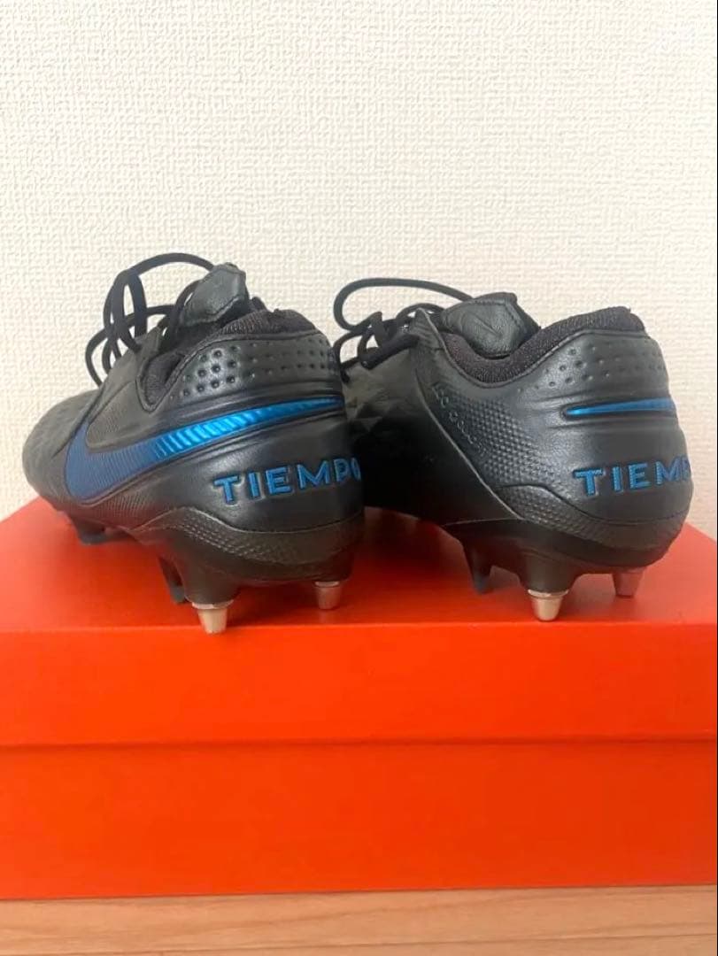 NIKE ティエンポレジェンド8エリートSG