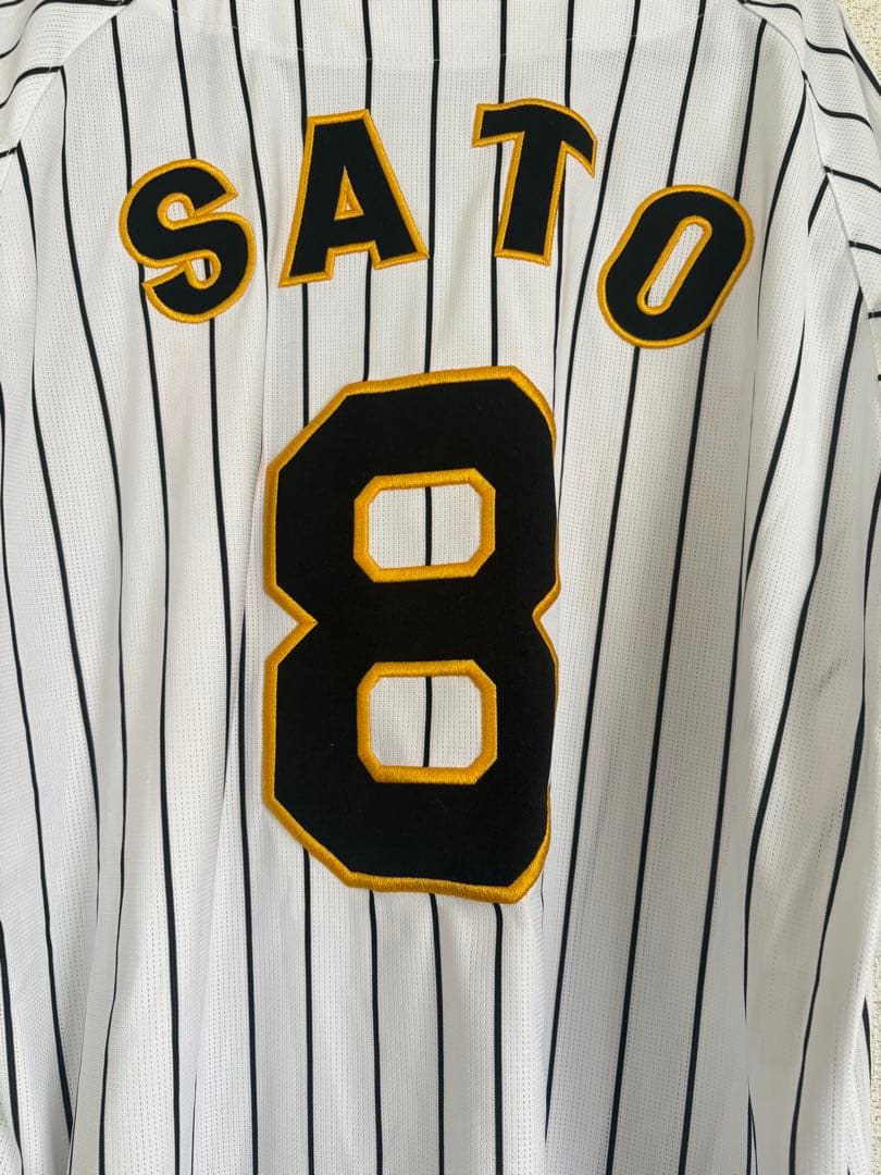 阪神タイガース 佐藤輝明 ユニホーム
