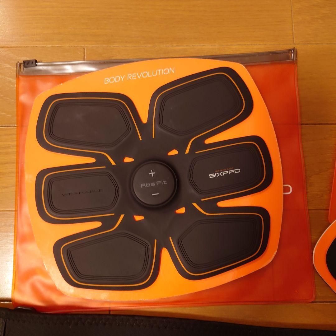 SIXPAD AbsFit EMS トレーニングBodyFit 電池式　超美品