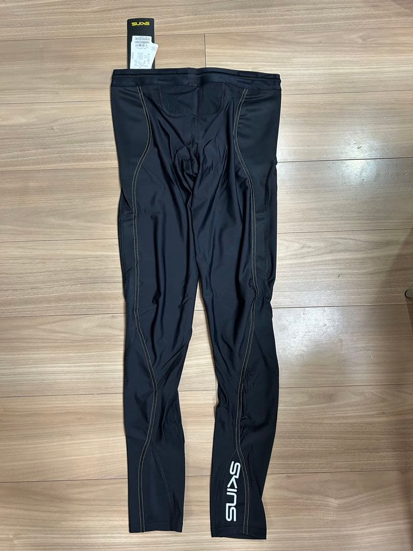 【新品】SKINSスキンズ着圧 SERIES-3 メンズロングタイツ　Lサイズ