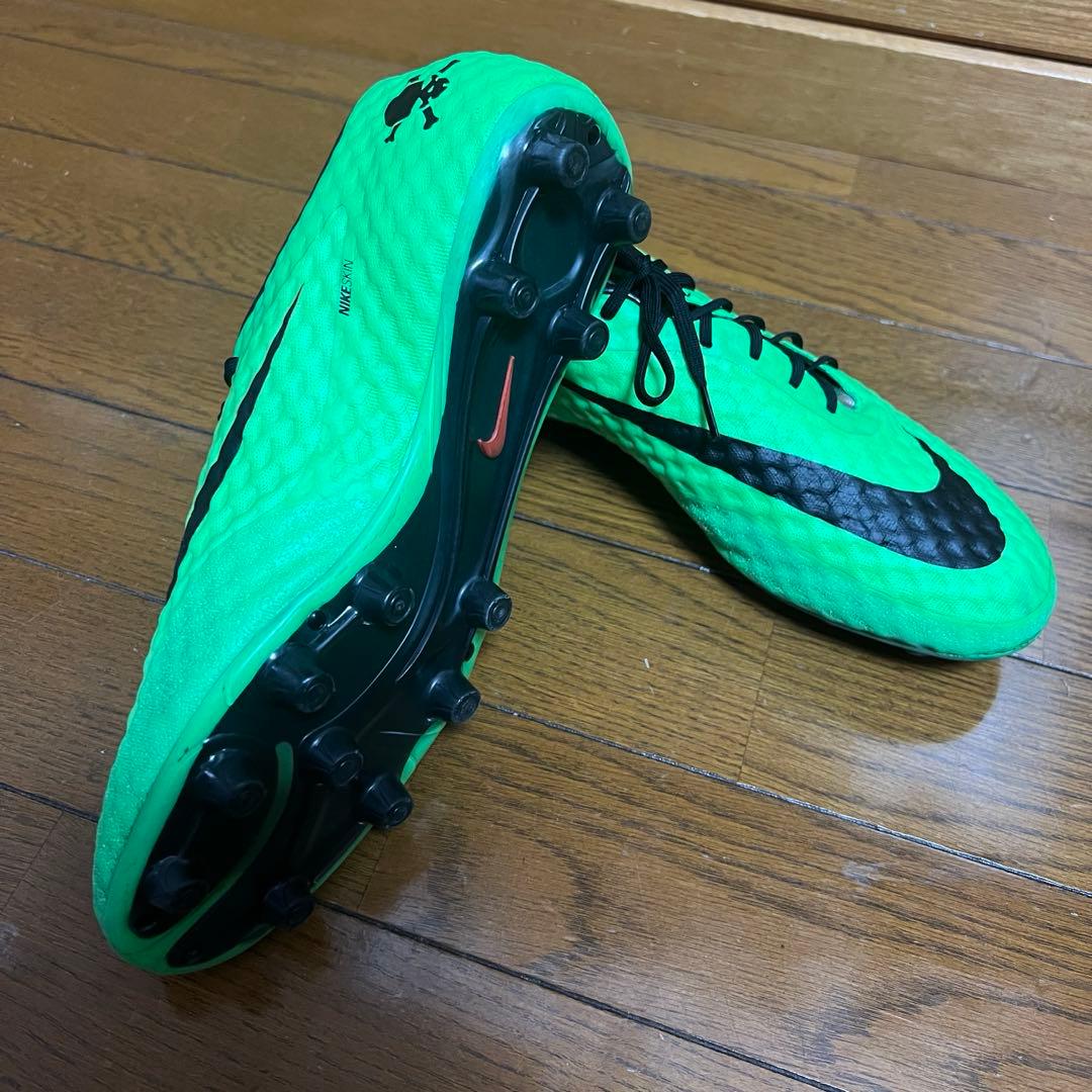 ナイキ サッカースパイク ハイパーヴェノム ファント厶