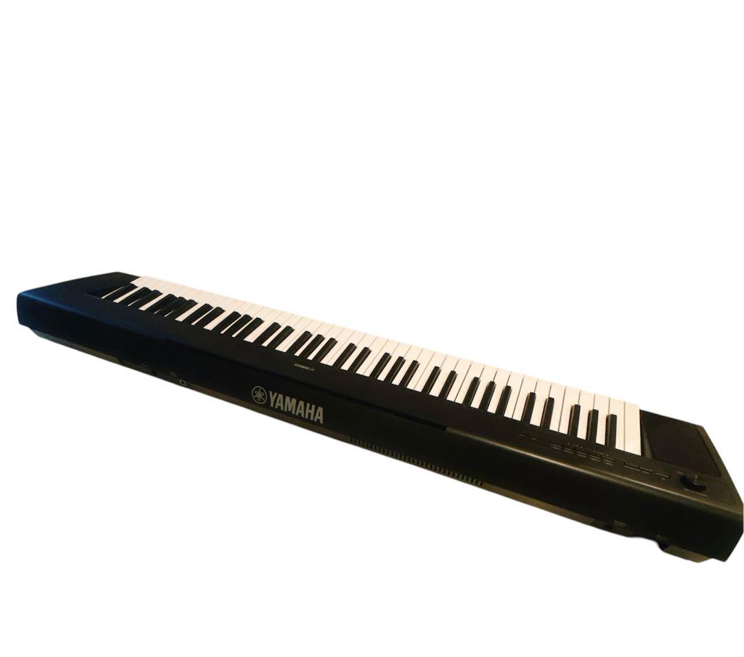 【美品】ヤマハ YAMAHA 電子キーボード piaggero NP-32B