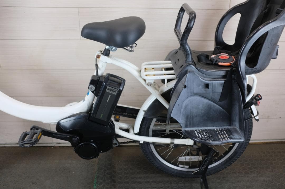 ヤマハ　PAS Babby　20インチ　3段　8.7Ah(4点灯）充電器あり