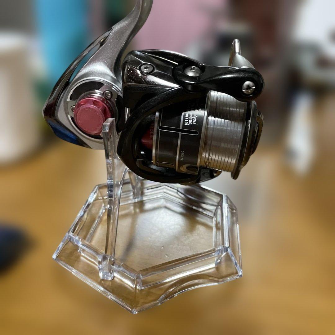 スピニングリール イグニス２５００R
