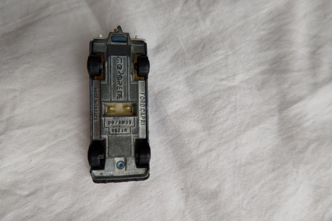 FORD.CAPRI ミニカー