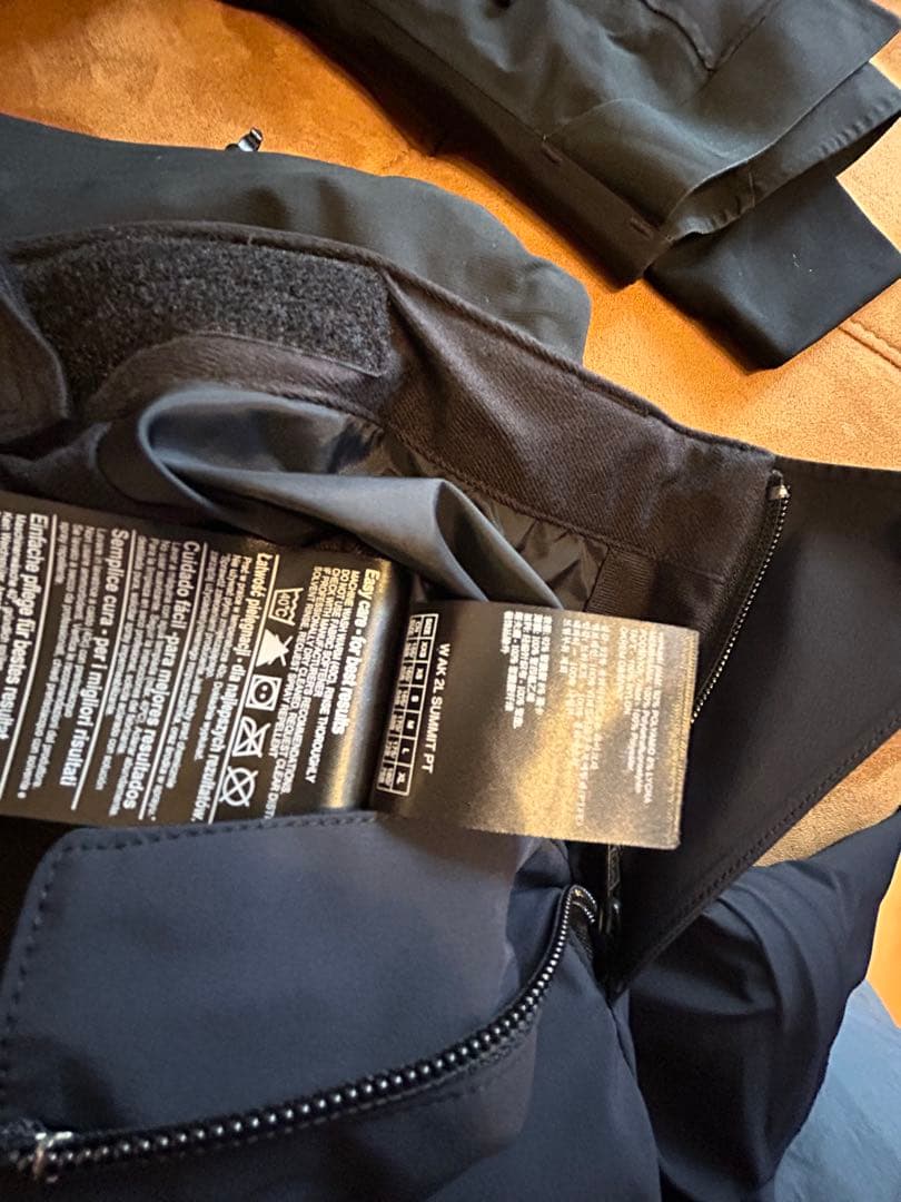 burton ak レディース　xs 上下