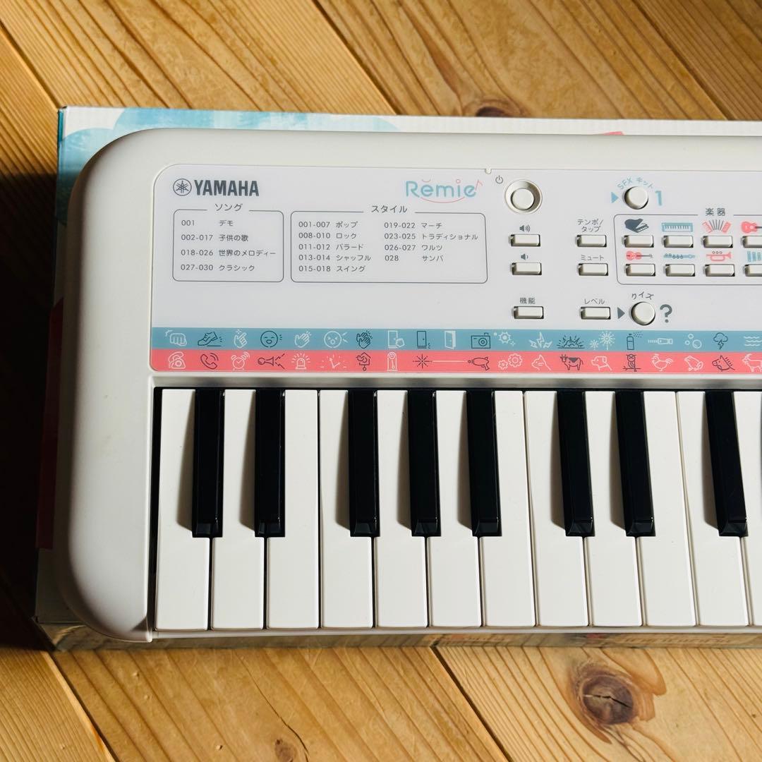 YAMAHA PSS-E30 (箱付き・動作良好) ※取説なし