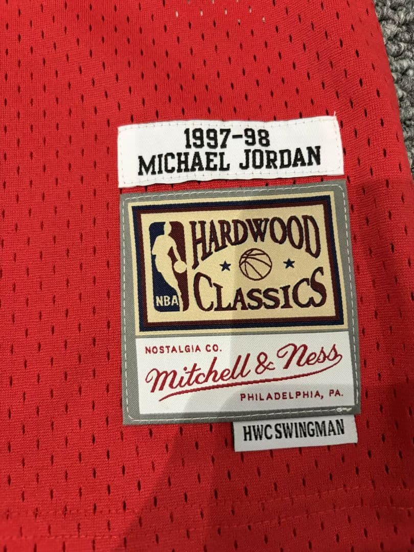 NBA シカゴ・ブルズ 23番 サイン入りユニフォーム Icons証明書付き