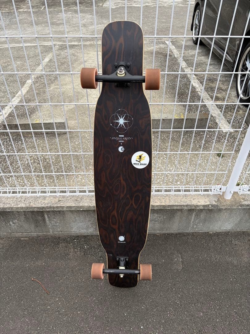 with longboards signature ロングスケートボード
