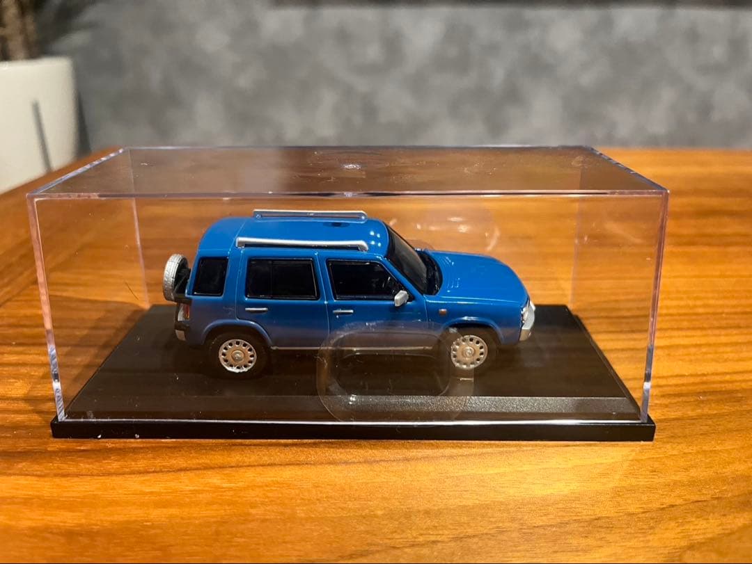 国産名車　Nissan Rasheen (1994) ミニカー　ラシーン