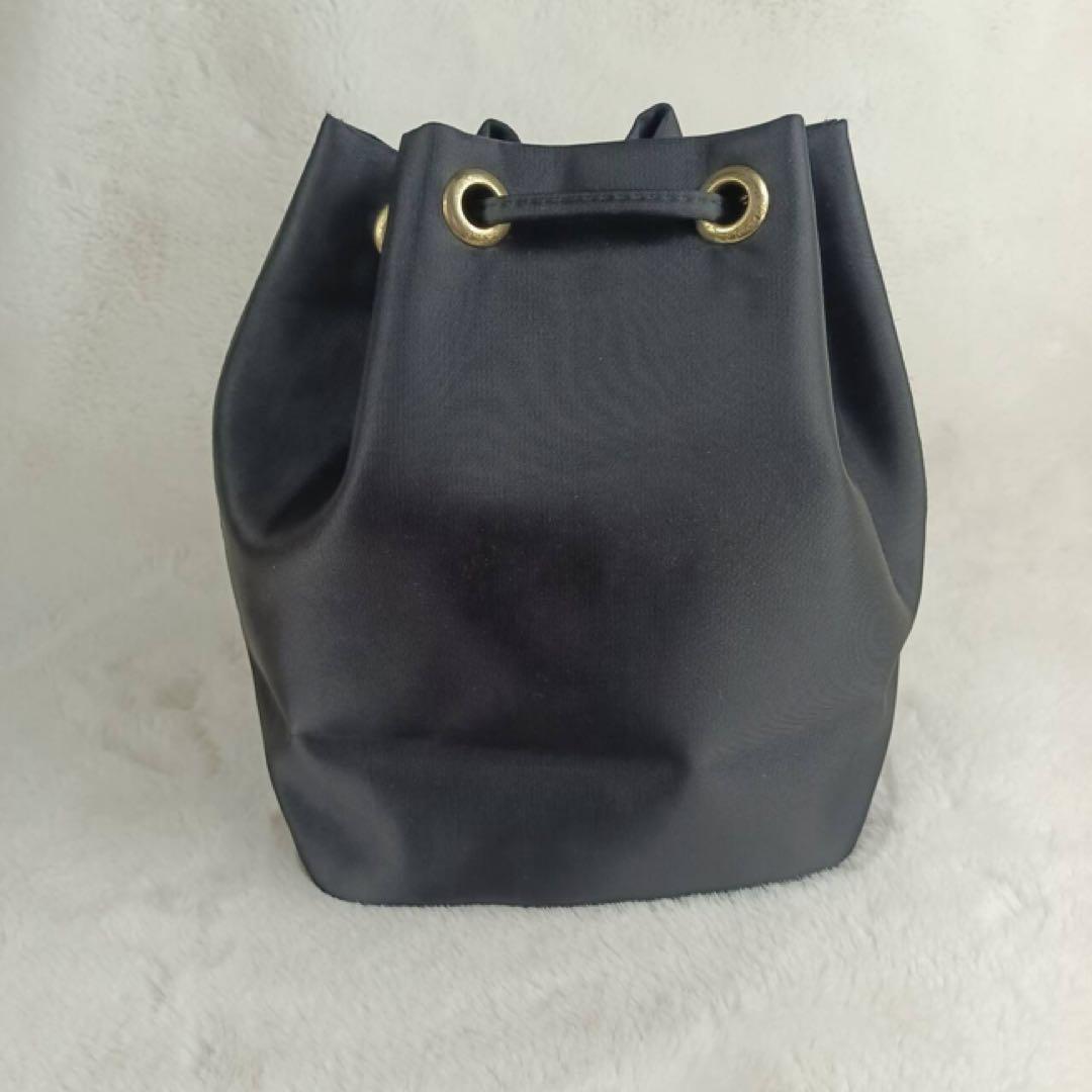 PRADA ノベルティ 巾着型 ナイロン ポーチ ブラック dak1