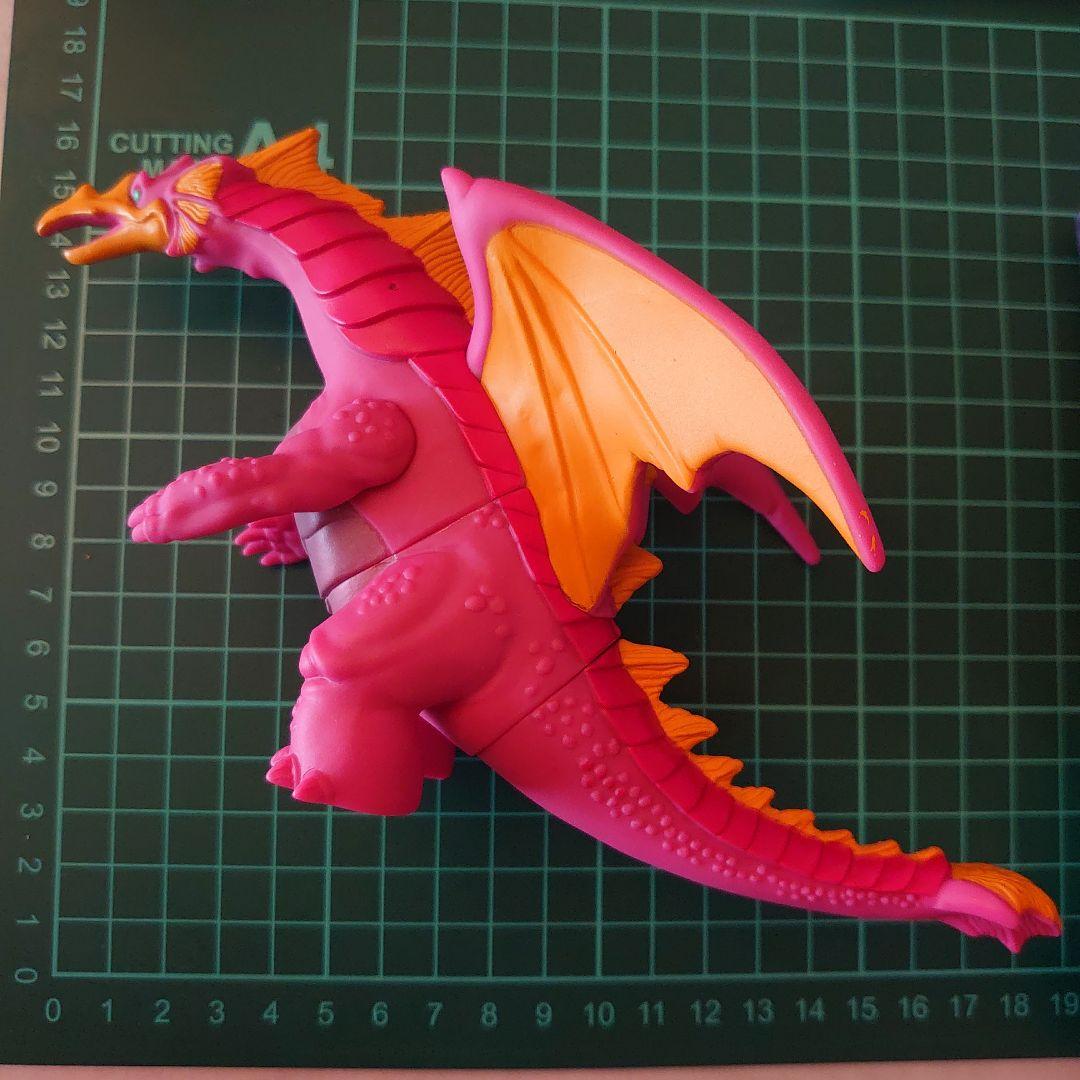 ウルトラマンシリーズ ドラゴンフィギュア