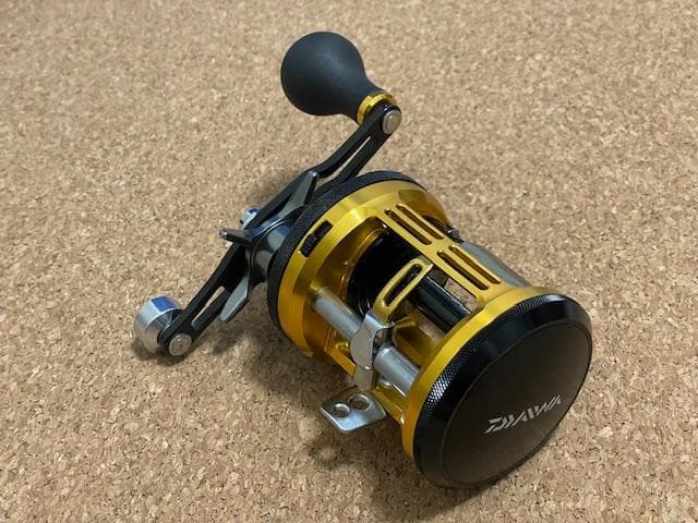 【中古品】 ダイワ ミリオネア カゴ 300