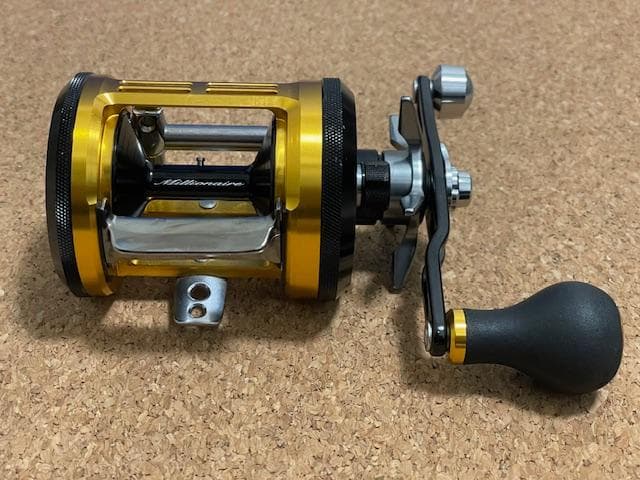 【中古品】 ダイワ ミリオネア カゴ 300