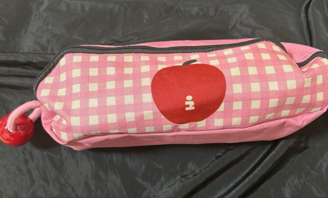 折りたたみ椅子　コンパクト　かわいい　りんご型