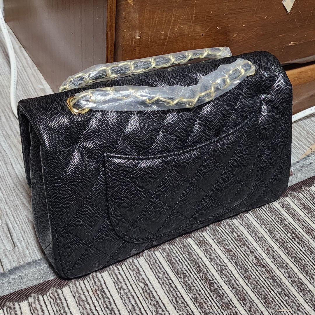 CHANEL　ショルダーバッグ　キャビア　黒　チェーン