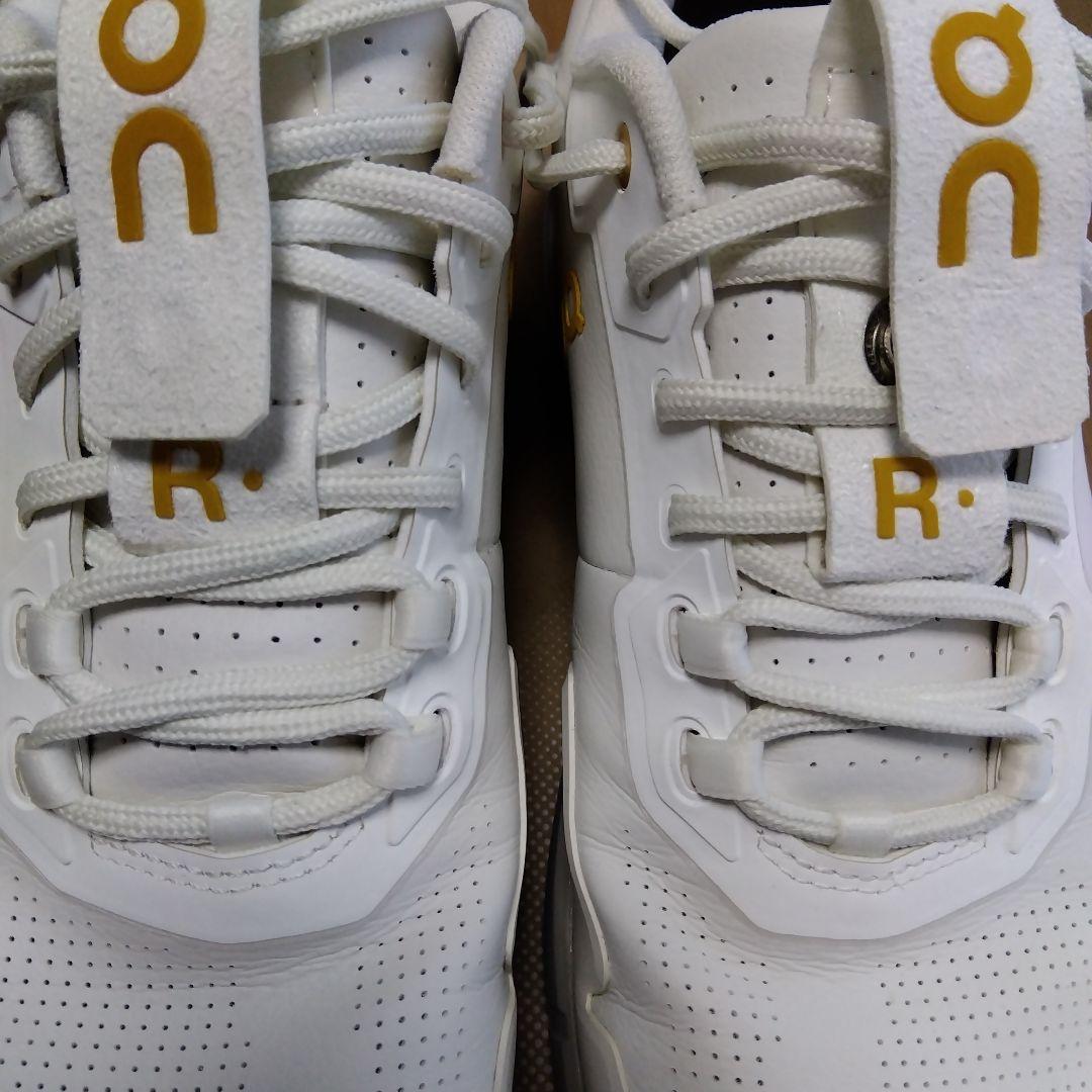On THE ROGER PRO Ace ２７センチ