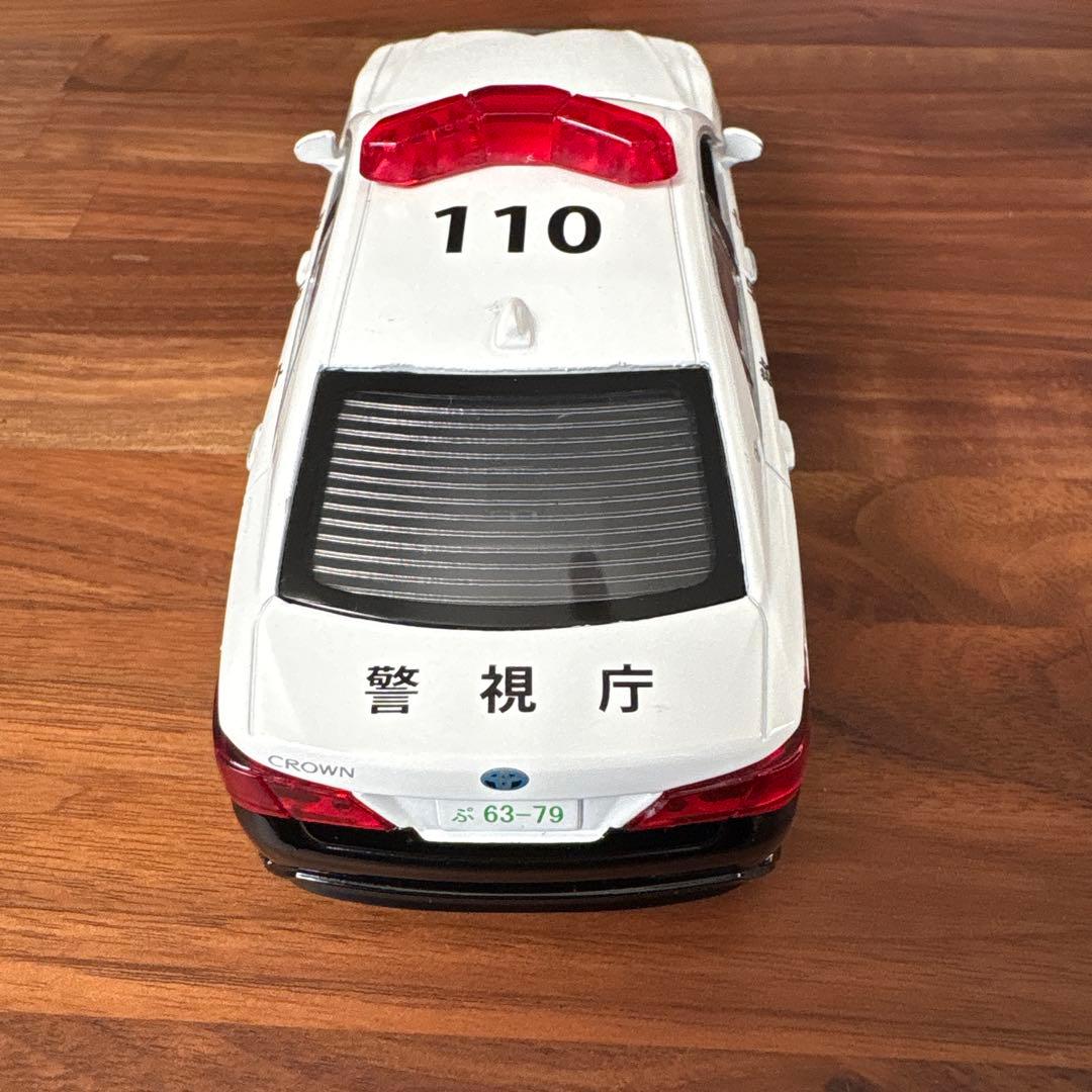 ピピットキー トヨタ クラウン パトロールカーを含むミニカー4台セット