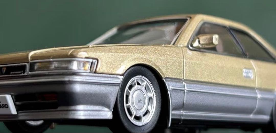 NISSAN LEOPARD Ultima (1986) ゴールド 1/43