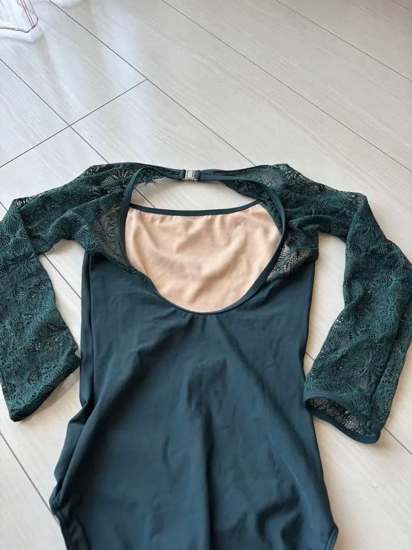 eleve レオタード　Mサイズ