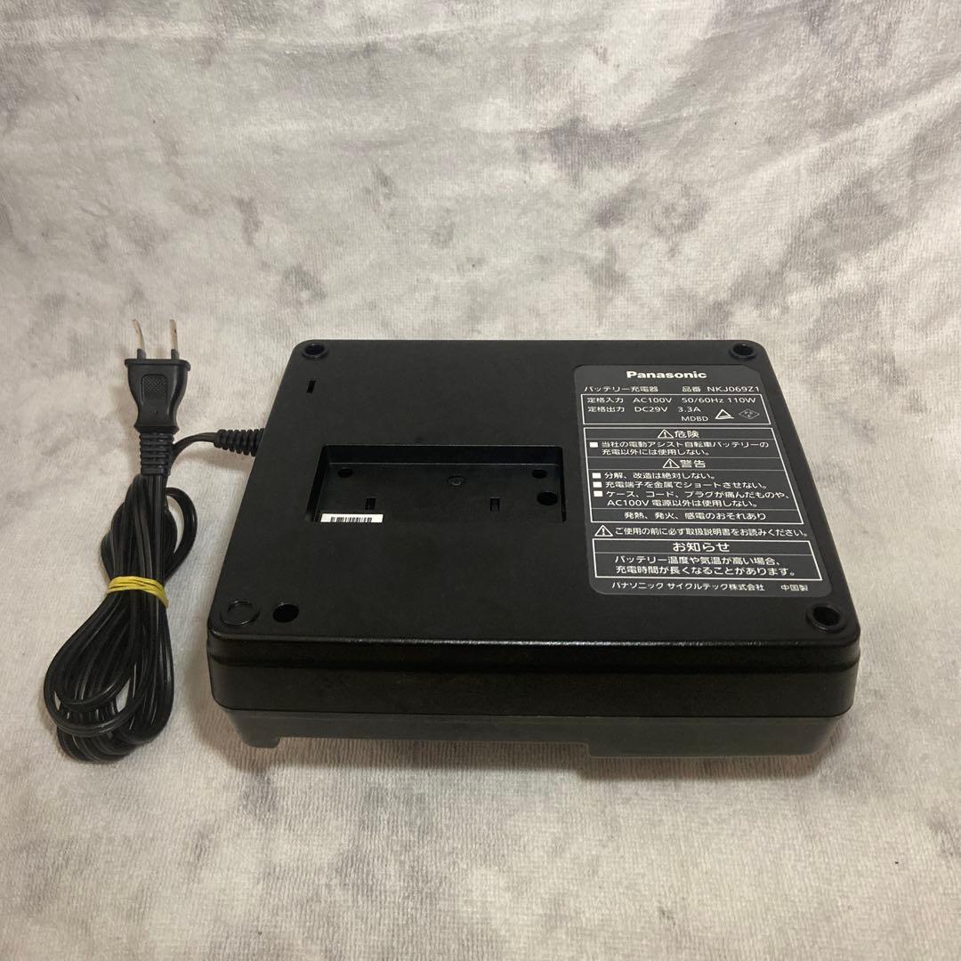 パナソニック充電器　NKJ069Z1