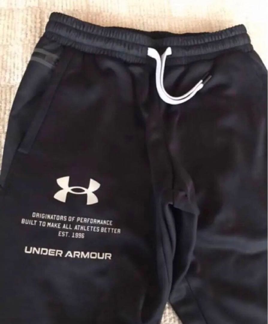 アンダーアーマー UNDER ARMOUR ◉ストレッチ　ジョガーパンツ